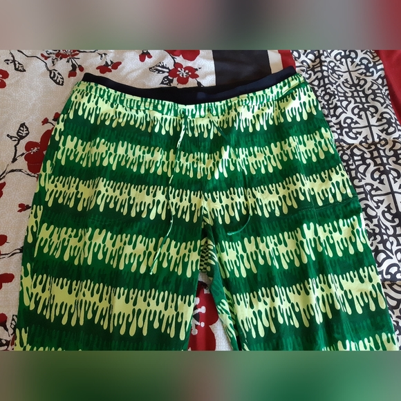 Tomboy Peekaboo PJ Jogger - Picture 2 of 3